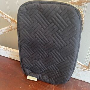 NWOT BAGSMART Black Quilted Geometric Travel Toiletry Bag